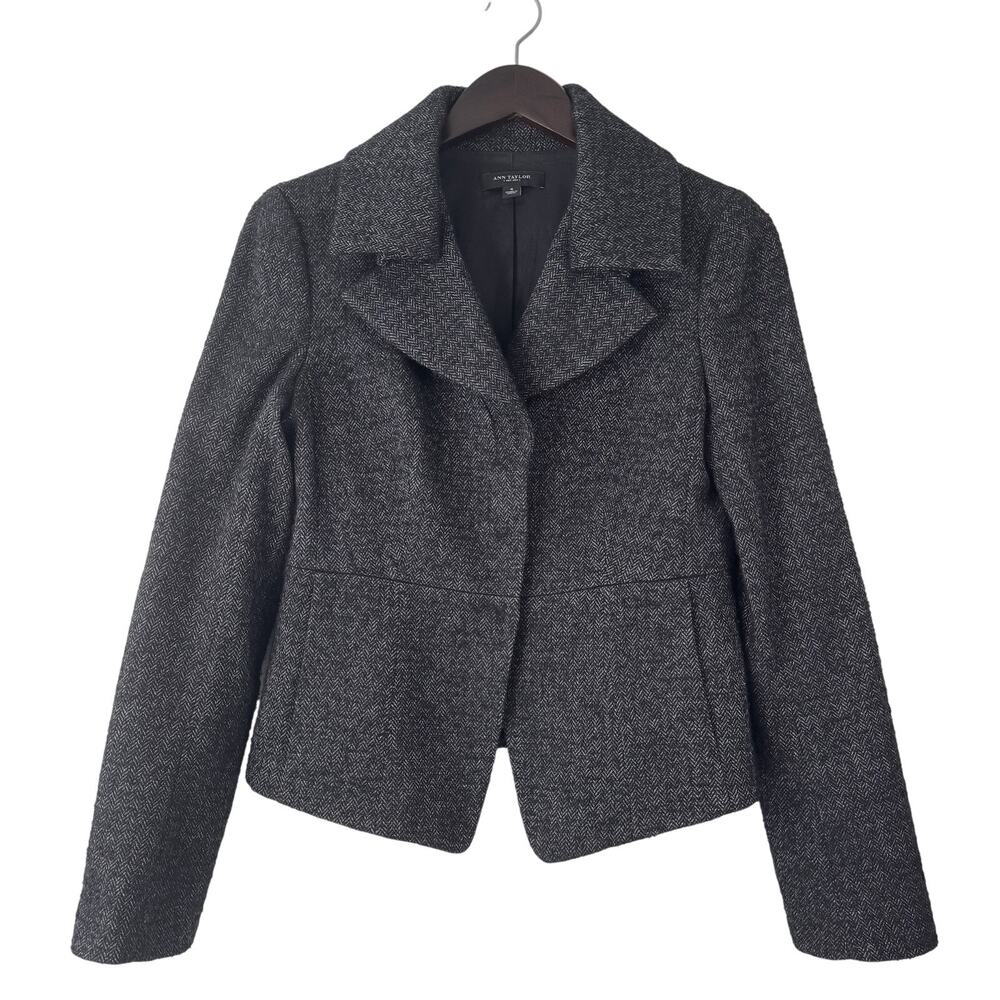 Ann Taylor Tweed Peplum Snap On Button Blazer Women's Size 4 Wool Blend Gray